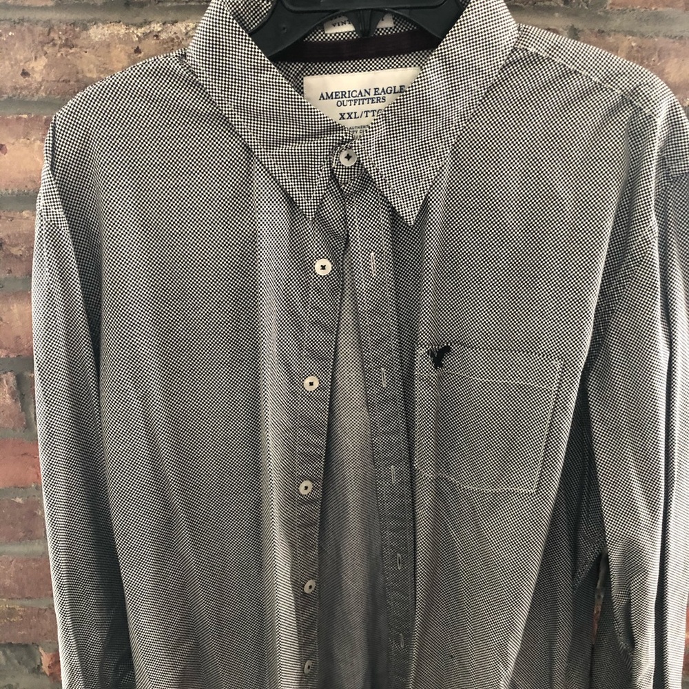 XXL American Eagle black/gray button up